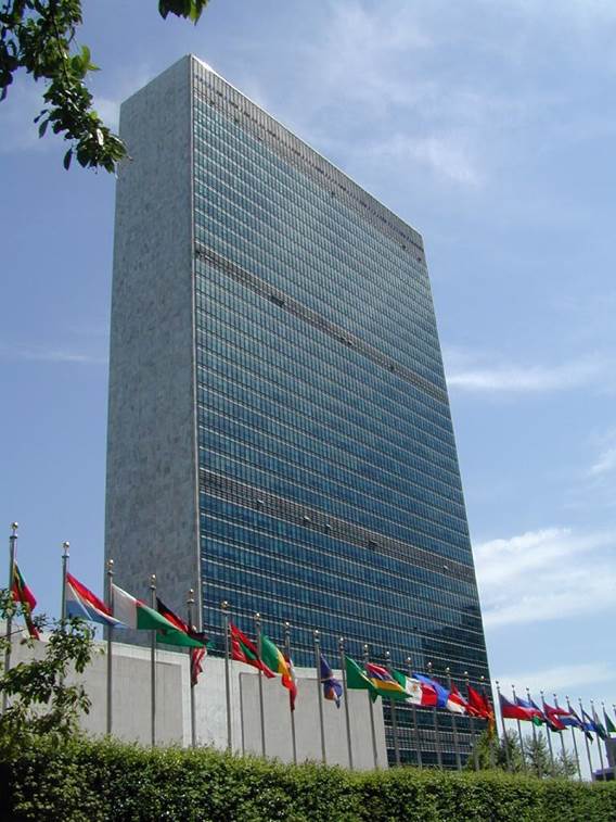 Fotografía del edificio multipisos de las Naciones Unidas en la ciudad de Nueva York