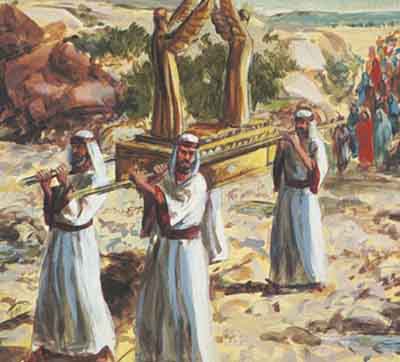 Los hijos de Coat, de la tribu de Leví, transportan el arca del pacto.