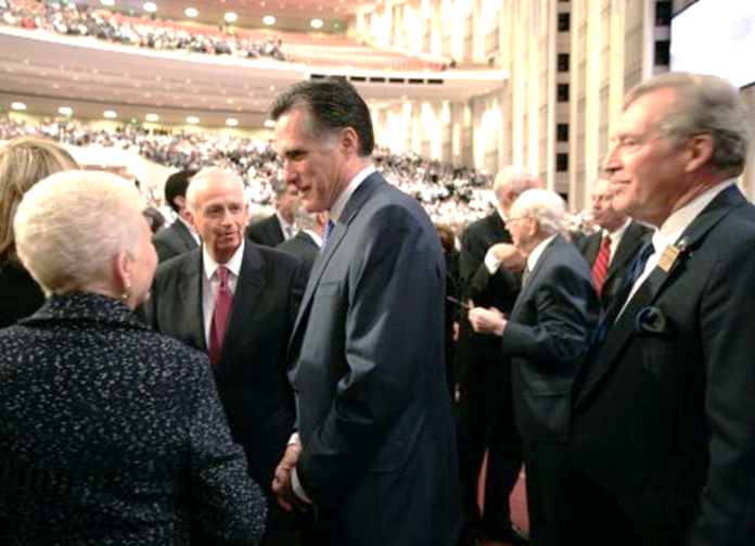 Mitt Romney, candidato republicano para la presidencia de Estados Unidos de América, es mormón. Aquí, le vemos reunido con los mormones en Salt Lake City, Utah.