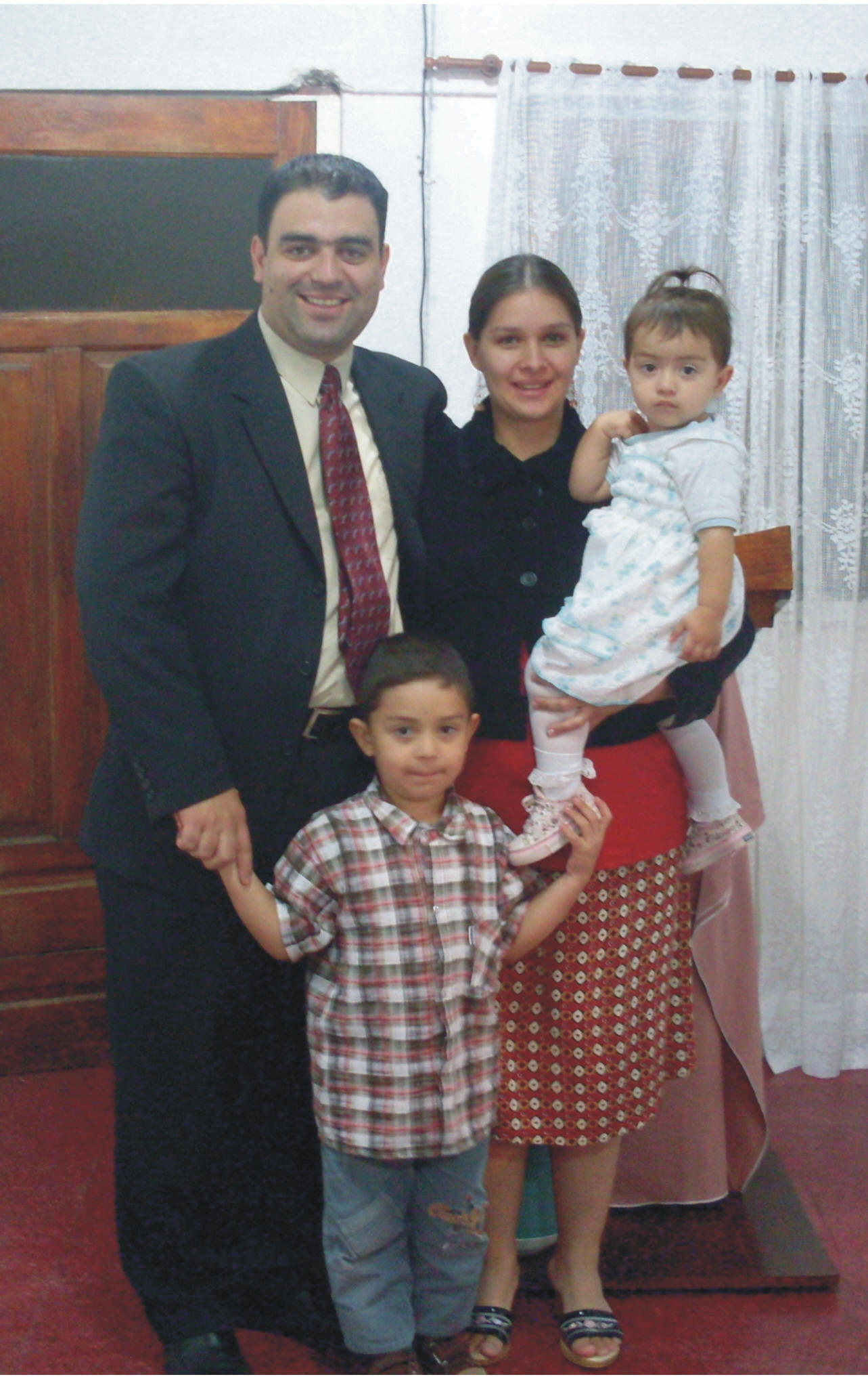 Esta familia se ha dedicado a llevar el evangelio puro del Señor a distintos países.