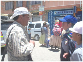 Brethren evangelizing in El Alto, Bolivia come to a place where an Internet Cafe is clearly identified on the street.