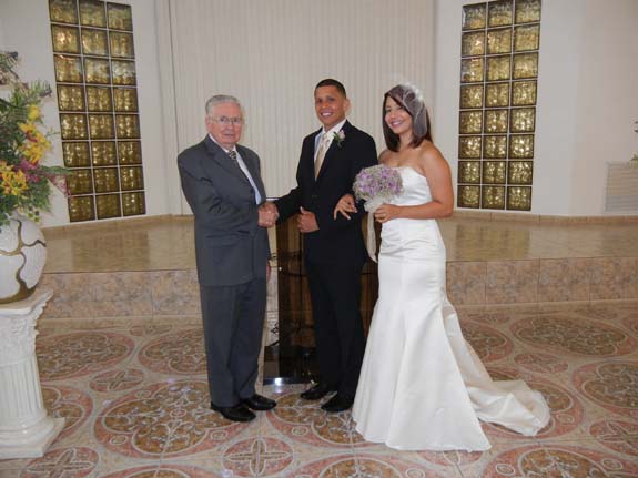 Juan Carlos and Christie are married April 27, 2014 in the Bayamón church of Christ meeting place, two weeks after obeying the gospel. Dewayne performed the marriage ceremony.