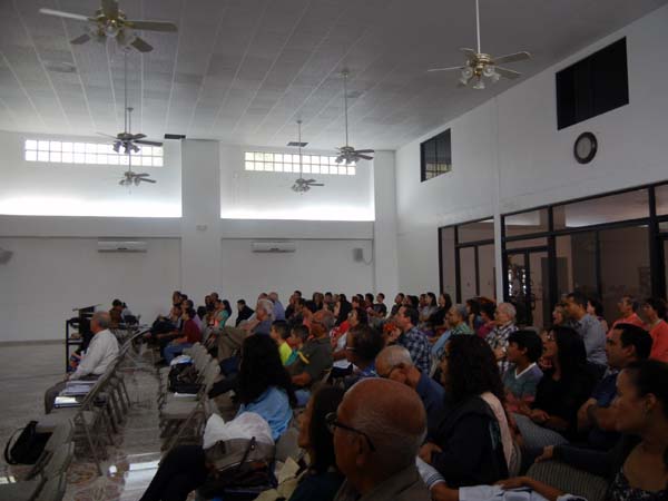 Sunday, Sept. 13, 2015, the Bayamon, Puerto Rico congregation gathers for worship and Bible classes.