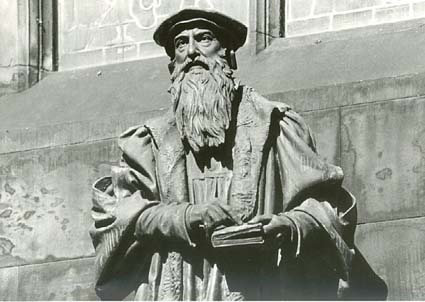 Estatua del reformador protestante John Knox