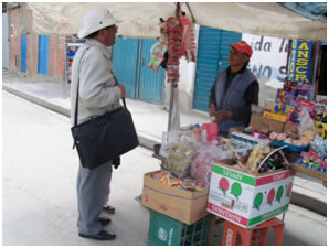 Bro. Juan López Puente evangelizes en El Alto, Bolivia.