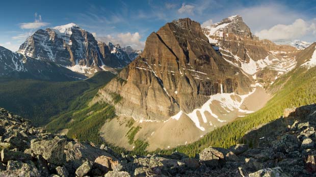 Esta fotografía de Monte Temple, en las Montañas Rocosas de Canadá, ilustra el artículo Seis vertientes del cristianismo en el Siglo XXI, en editoriallapaz.