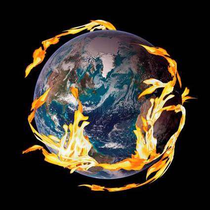 Obra artística del planeta Tierra en tonos de azul y marón con llamas de fuego en la periferia y sobre algunas porciones en la parte inferior contra un trasfondo de negro intenso.