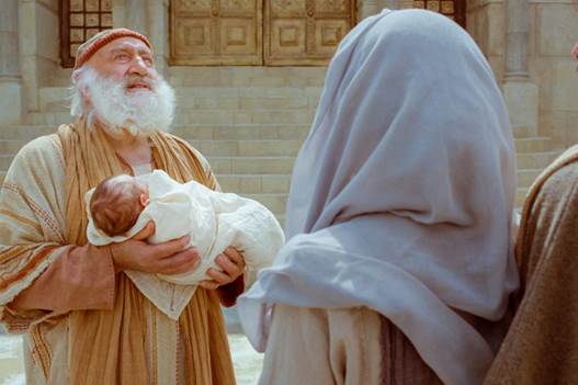 El anciano Simeón bendice al niño Jesús diciento: Luz para revelación a los gentiles y gloria de su pueblo Israel.