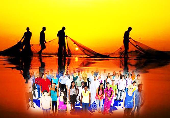 Imagen de cuatro varones de silueta en una playa con grandes redes de pescar, poniéndose el sol bajo un cielo amarillo y tiñendo aguas de tonalidades de rojo, insertada en la escena otra imagen de un grupo de personas de distintas razas, ilustración para el tema el Reino de Dios como una red que recoge de distintas clases. 